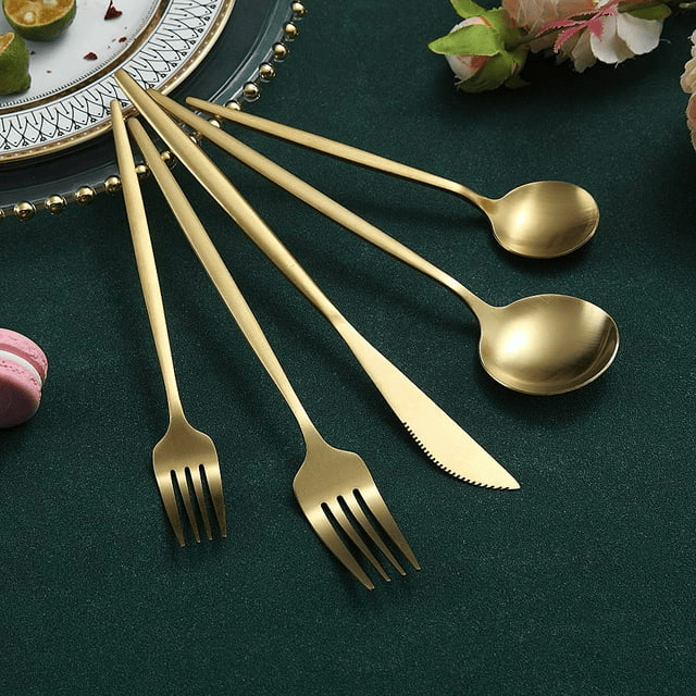 Just Houseware Matte Gold Silverware, Stainless Steel, Flatware Set, Titanium Plating Cutlery Set of 20 Pieces (4 Dinner Knives, 4 Dinner Forks, 4 Dinner Spoons, 4 Teaspoons, 4 Salad Forks)