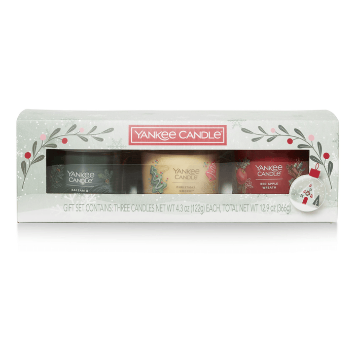 Yankee Candle Gift Set 3 Signature Small Tumbler Set - Balsam & Cedar, Christmas Cookie, Red Apple Wreath