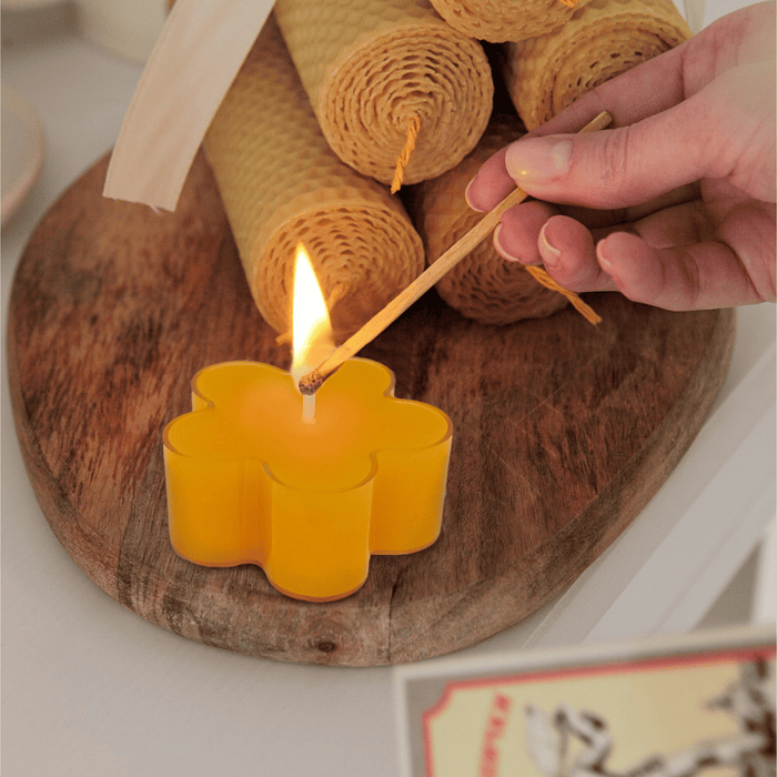 Natural Beeswax Tea Candles, FCMSHAMD 12 Pack Handmade Beeswax Candles, Flower Shape Smokeless Tealight Candles with Clear Cup Great for Home Decoration