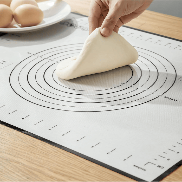 Silicone Pastry Mat, Non-Stick Cooking Mat, Reusable Baking Mat Dough Rolling Mat for Cookies, Pie, Bread and Pastry, 23.6" x 15.7 ", Black