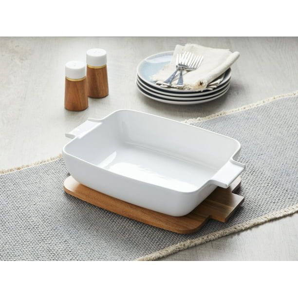 Better Homes & Gardens Ceramic Oven to Table Serveware Dish with Acacia Lid, 13.39 x 9.06 x 3.39 in