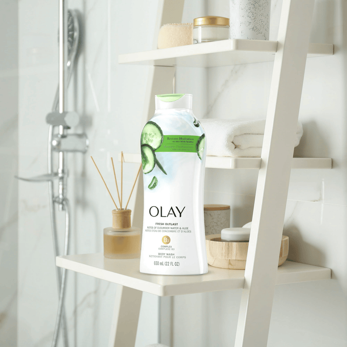 Olay Fresh Outlast Body Wash with Notes of Cucumber and Aloe, 22 fl oz