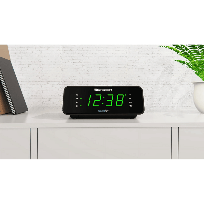 Emerson Radio Corp. Smart Set Alarm Clock with AM/FM Radio, Dimmer, Sleep Timer and 0.9" LED Display, CKS1900